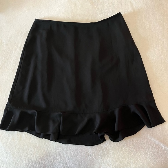 Aritzia Sunday Best Hadden Skirt - Picture 7 of 12